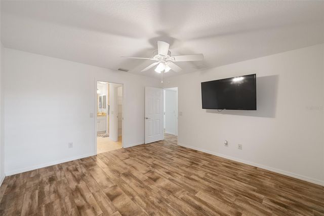 1773 HOLLOW BRANCH WAY, The Villages, FL 32162