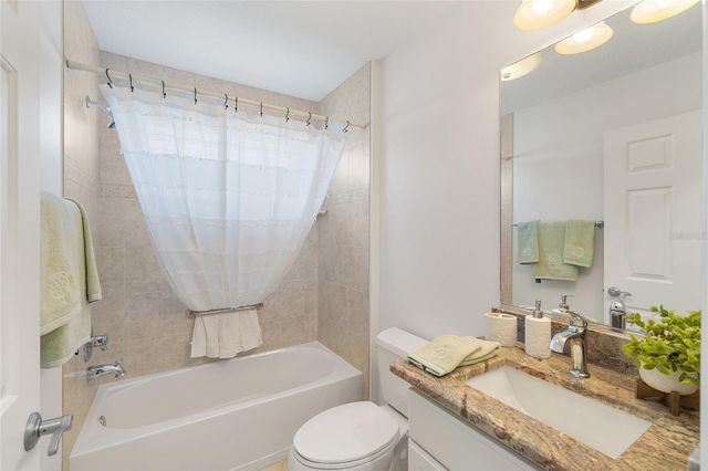 1773 HOLLOW BRANCH WAY, The Villages, FL 32162