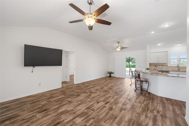 1773 HOLLOW BRANCH WAY, The Villages, FL 32162