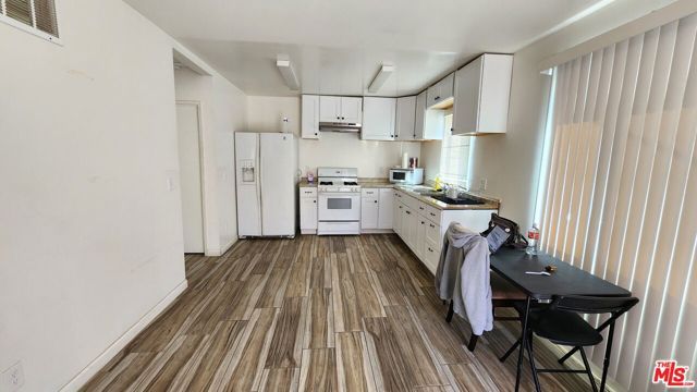 7732 N Shoup Avenue, West Hills (los Angeles), CA 91304