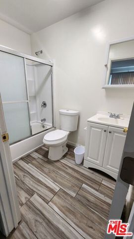 7732 N Shoup Avenue, West Hills (los Angeles), CA 91304