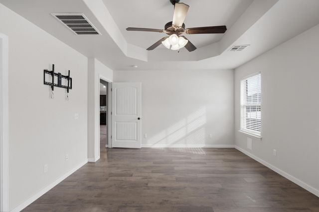 1308 Heather Lane, Webb City, MO 64870