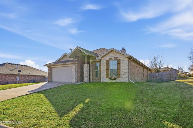 1308 Heather Lane, Webb City, MO 64870