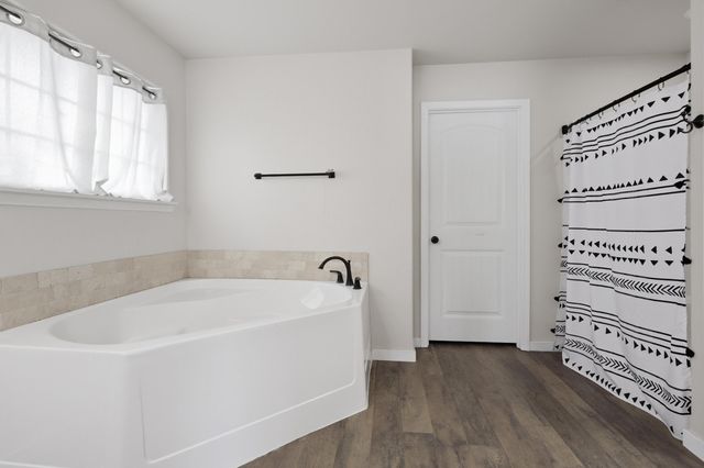 1308 Heather Lane, Webb City, MO 64870