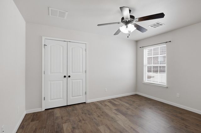 1308 Heather Lane, Webb City, MO 64870