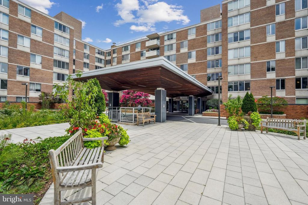 2939 VAN NESS ST NW #630, Washington, DC 20008