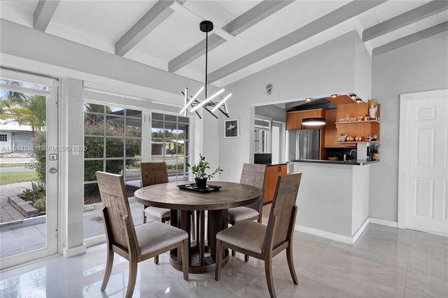 2430 Key Largo Lane, Fort Lauderdale, FL 33312