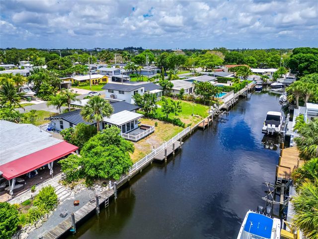 2430 Key Largo Lane, Fort Lauderdale, FL 33312