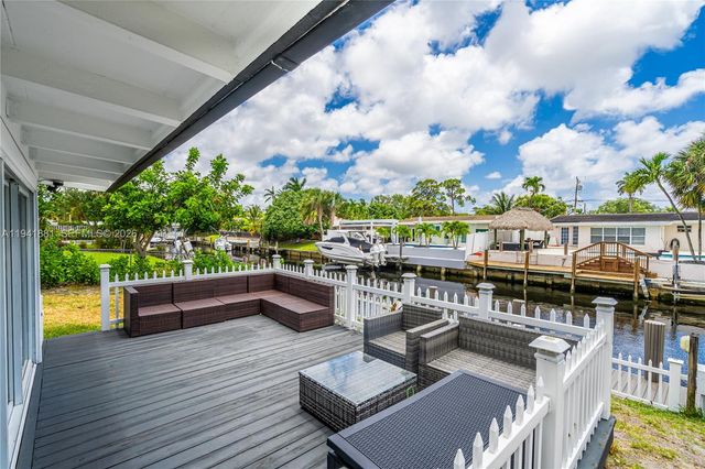2430 Key Largo Lane, Fort Lauderdale, FL 33312