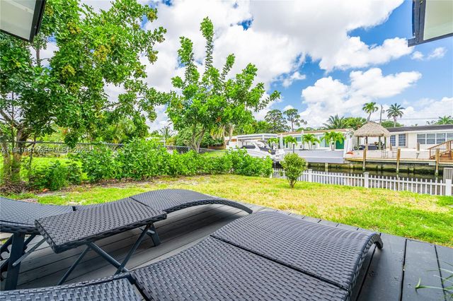 2430 Key Largo Lane, Fort Lauderdale, FL 33312