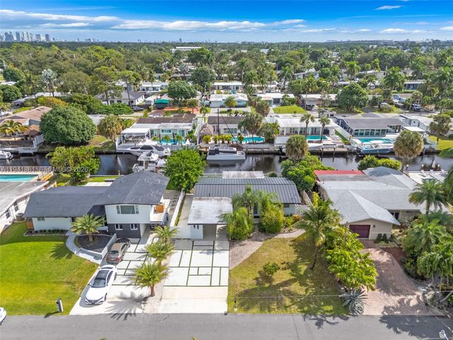 2430 Key Largo Lane, Fort Lauderdale, FL 33312