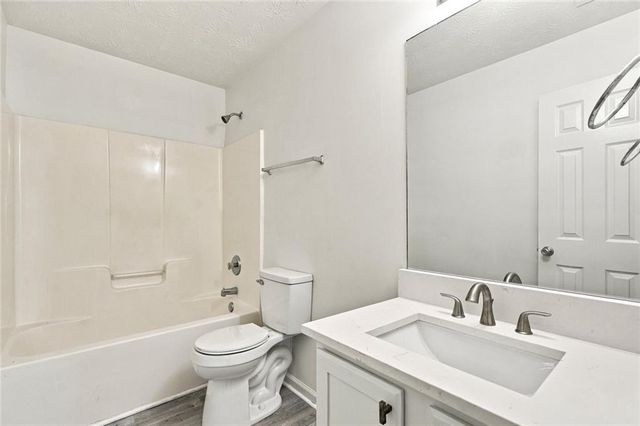 496 Cathedral Drive, Mcdonough, GA 30253