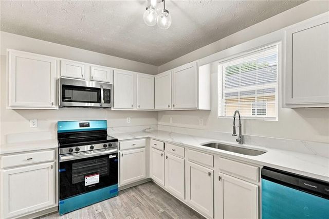 496 Cathedral Drive, Mcdonough, GA 30253