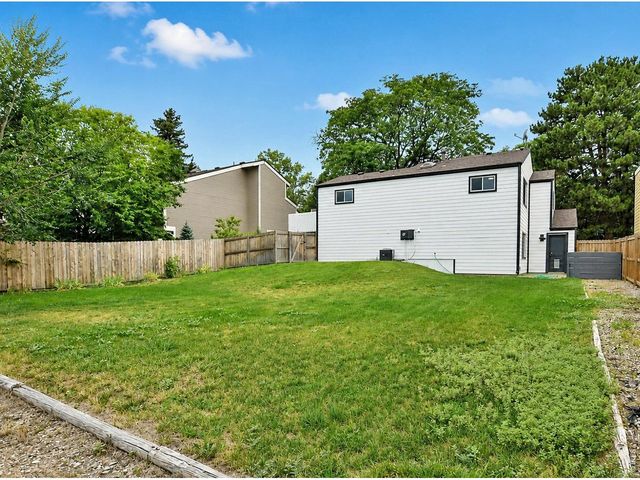 1428 Glenda Ct, Loveland, CO 80537