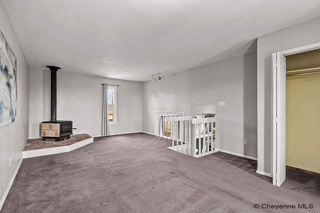 900 PHOENIX DR, Cheyenne, WY 82001