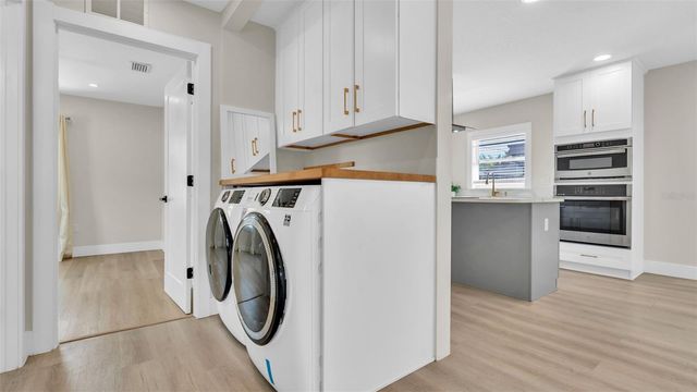 2906 W NASSAU STREET, Tampa, FL 33607