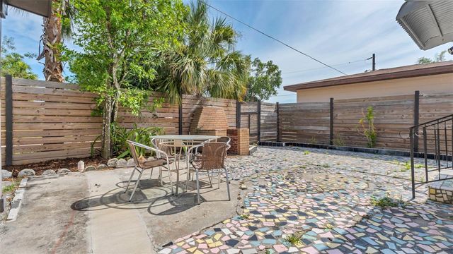 2906 W NASSAU STREET, Tampa, FL 33607