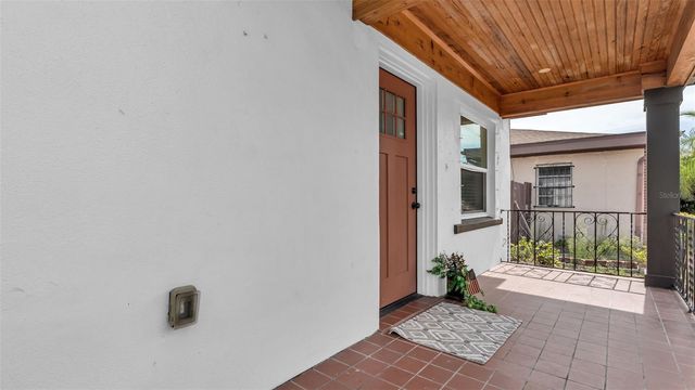 2906 W NASSAU STREET, Tampa, FL 33607
