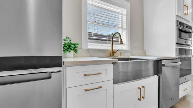 2906 W NASSAU STREET, Tampa, FL 33607