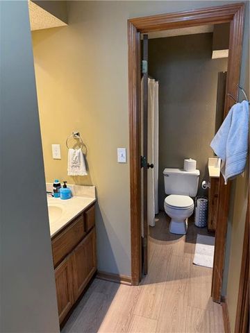 11640 W 113th Street, Overland Park, KS 66210