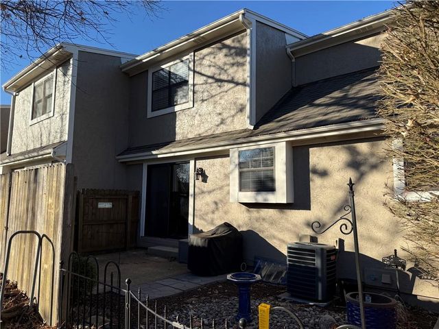 11640 W 113th Street, Overland Park, KS 66210