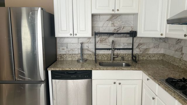 8658 Gregory Ln unit C Lane c, Des Plaines, IL 60016