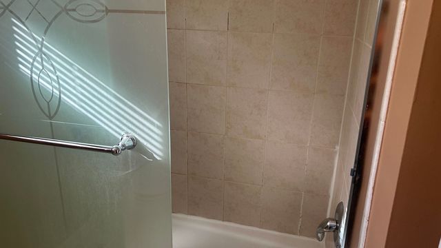 8658 Gregory Ln unit C Lane c, Des Plaines, IL 60016