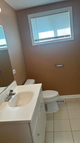 8658 Gregory Ln unit C Lane c, Des Plaines, IL 60016
