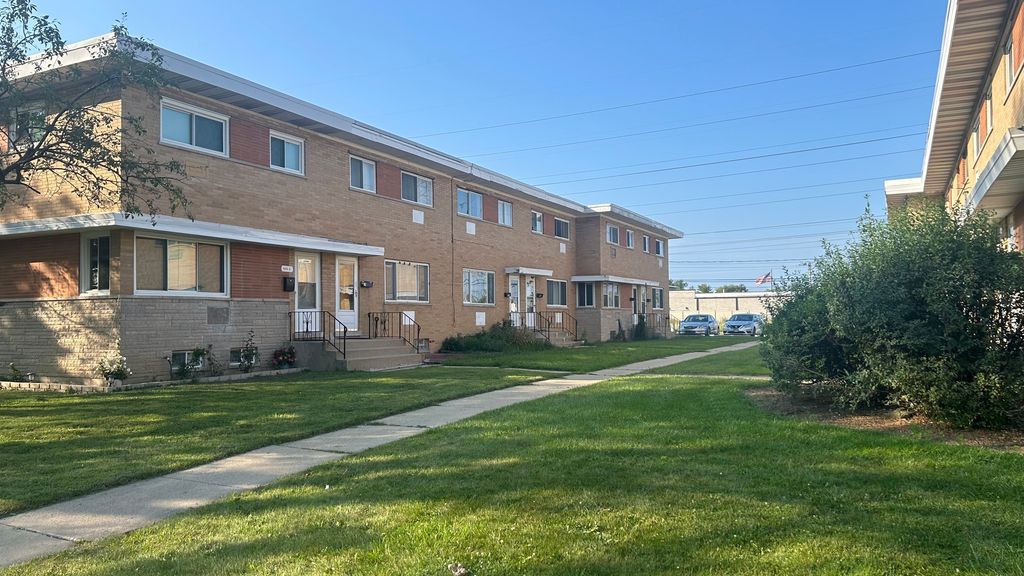 8658 Gregory Ln unit C Lane c, Des Plaines, IL 60016