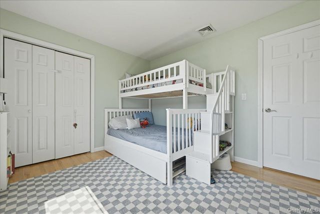 9 Copperbeech Road, Saint James, NY 11780