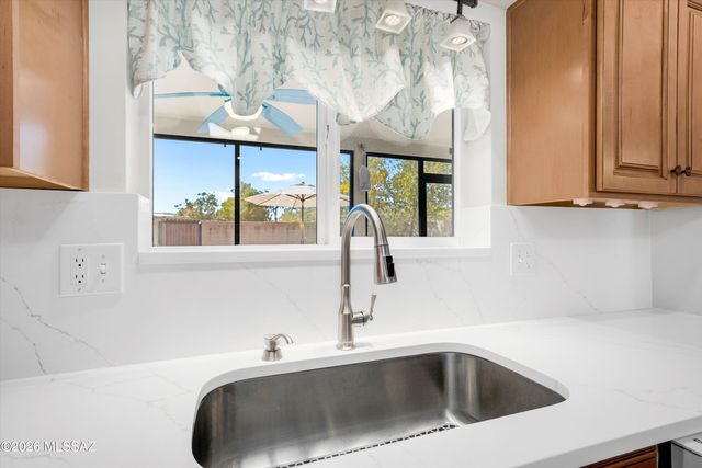 999 N Caribe Ave Unit B, Tucson, AZ 85710