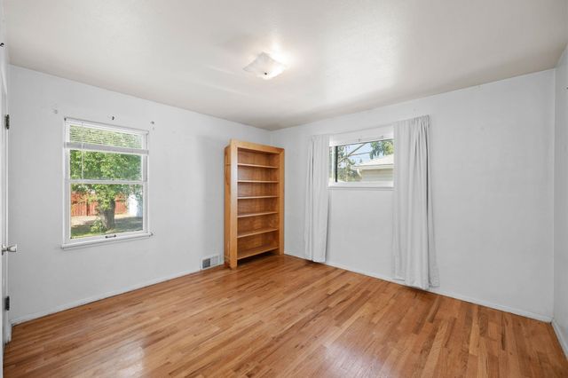 5715 N Alameda Blvd, Spokane, WA 99205