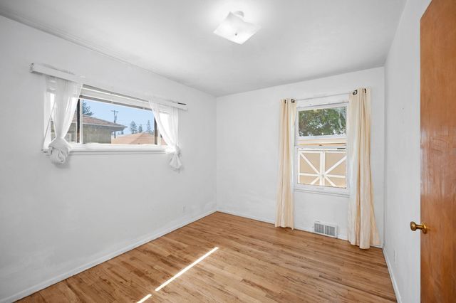 5715 N Alameda Blvd, Spokane, WA 99205