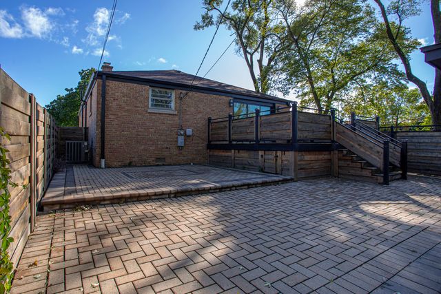 226 N Lind Avenue, Hillside, IL 60162