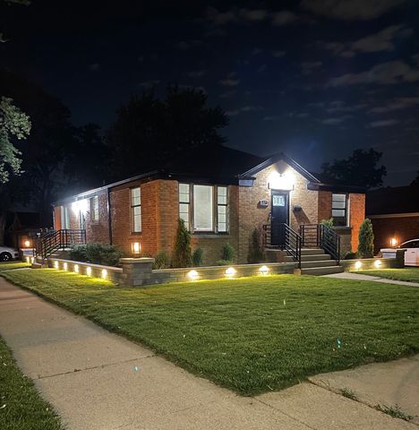 226 N Lind Avenue, Hillside, IL 60162