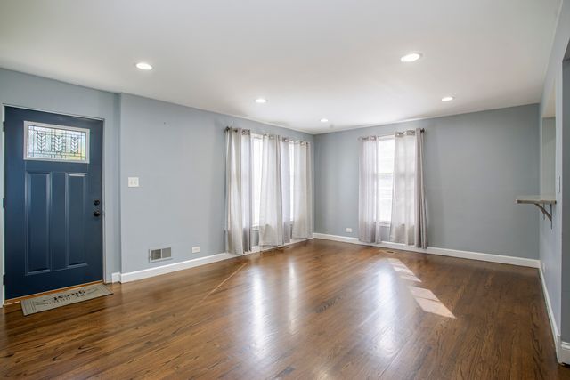 226 N Lind Avenue, Hillside, IL 60162