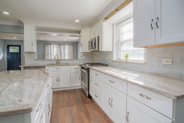 226 N Lind Avenue, Hillside, IL 60162