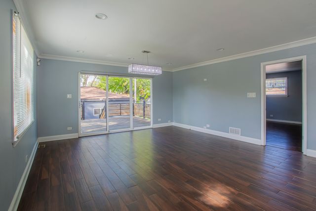 226 N Lind Avenue, Hillside, IL 60162