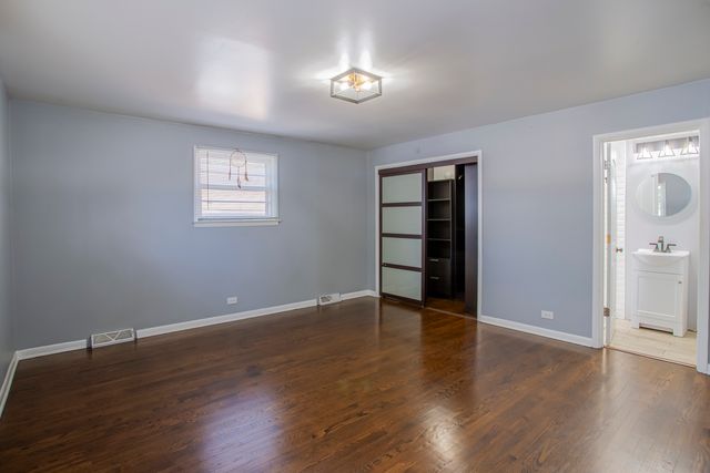 226 N Lind Avenue, Hillside, IL 60162