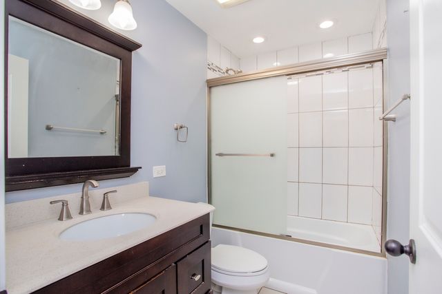 226 N Lind Avenue, Hillside, IL 60162