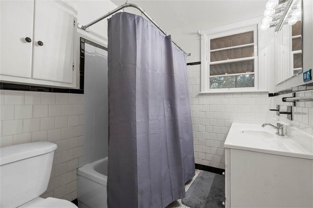 4615 Sunset N Drive, Mobile, AL 36608