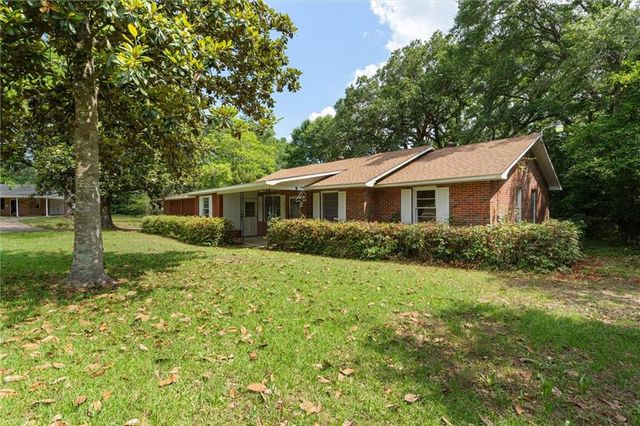 4615 Sunset N Drive, Mobile, AL 36608