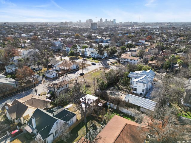 1003 W WOODLAWN AVE, San Antonio, TX 78201
