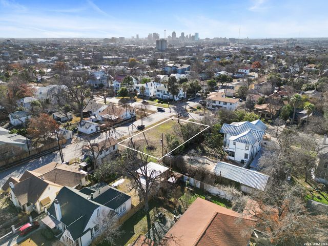 1003 W WOODLAWN AVE, San Antonio, TX 78201