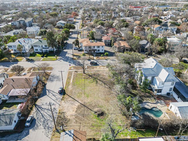 1003 W WOODLAWN AVE, San Antonio, TX 78201