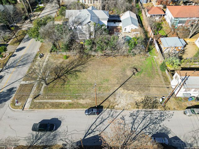 1003 W WOODLAWN AVE, San Antonio, TX 78201