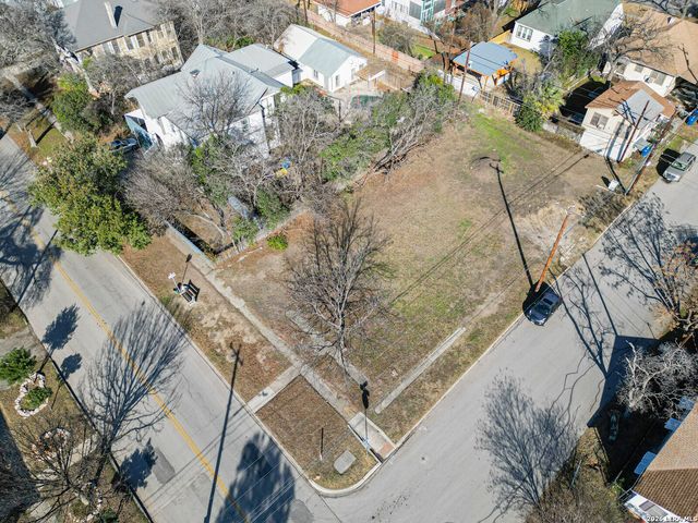 1003 W WOODLAWN AVE, San Antonio, TX 78201