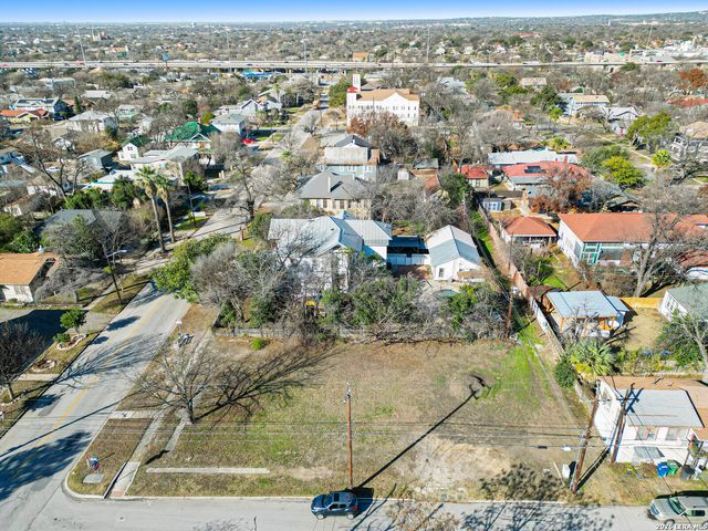 1003 W WOODLAWN AVE, San Antonio, TX 78201