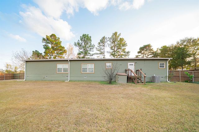 196 Wady Loop, Gladewater, TX 75647