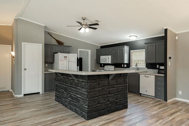 196 Wady Loop, Gladewater, TX 75647